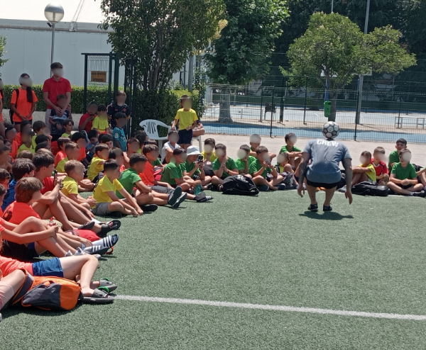 Campamento de verano de futbol